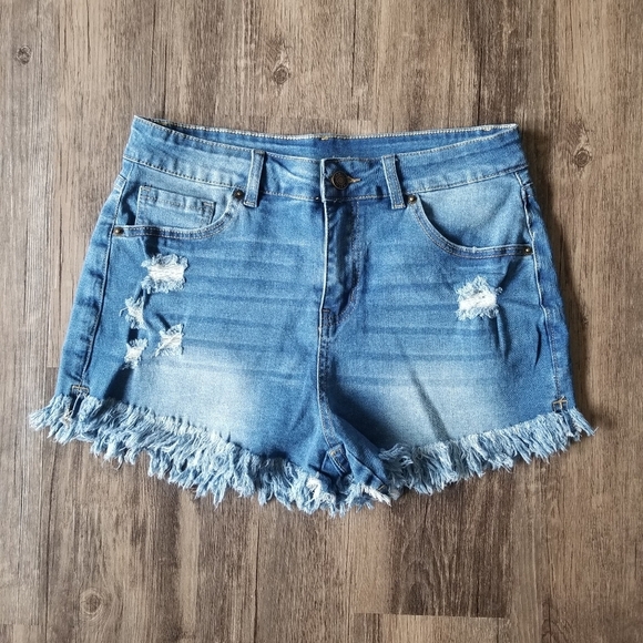 NWOT Amazon High Waisted Distressed Denim Jean Shorts - Picture 2 of 4